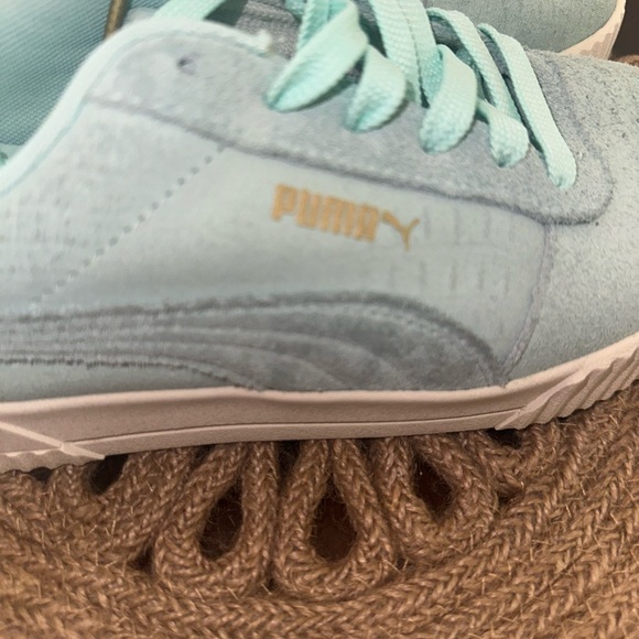 Puma Carina Sneaker Aqua/Mint Green Snake Print Women's Size 10 - Picture 3 of 11